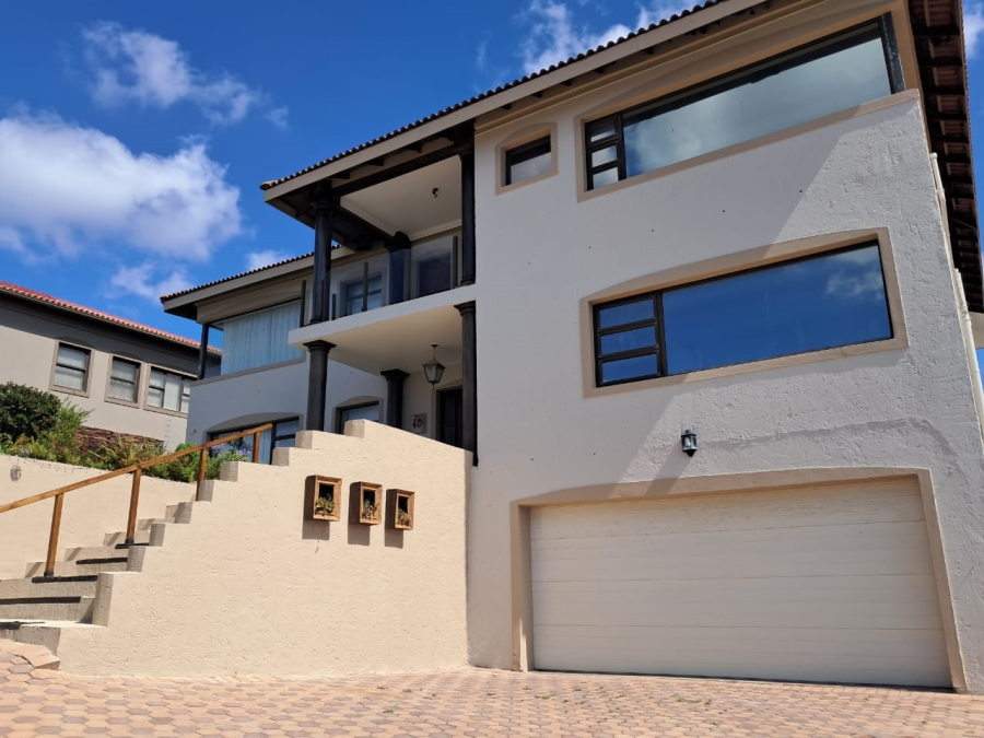 5 Bedroom Property for Sale in Avonddans Western Cape
